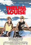 Thelma och Louise 1991 poster Susan Sarandon Geena Davis Brad Pitt Harvey Keitel Ridley Scott Berg Bilar och racing Kultfilmer Damer